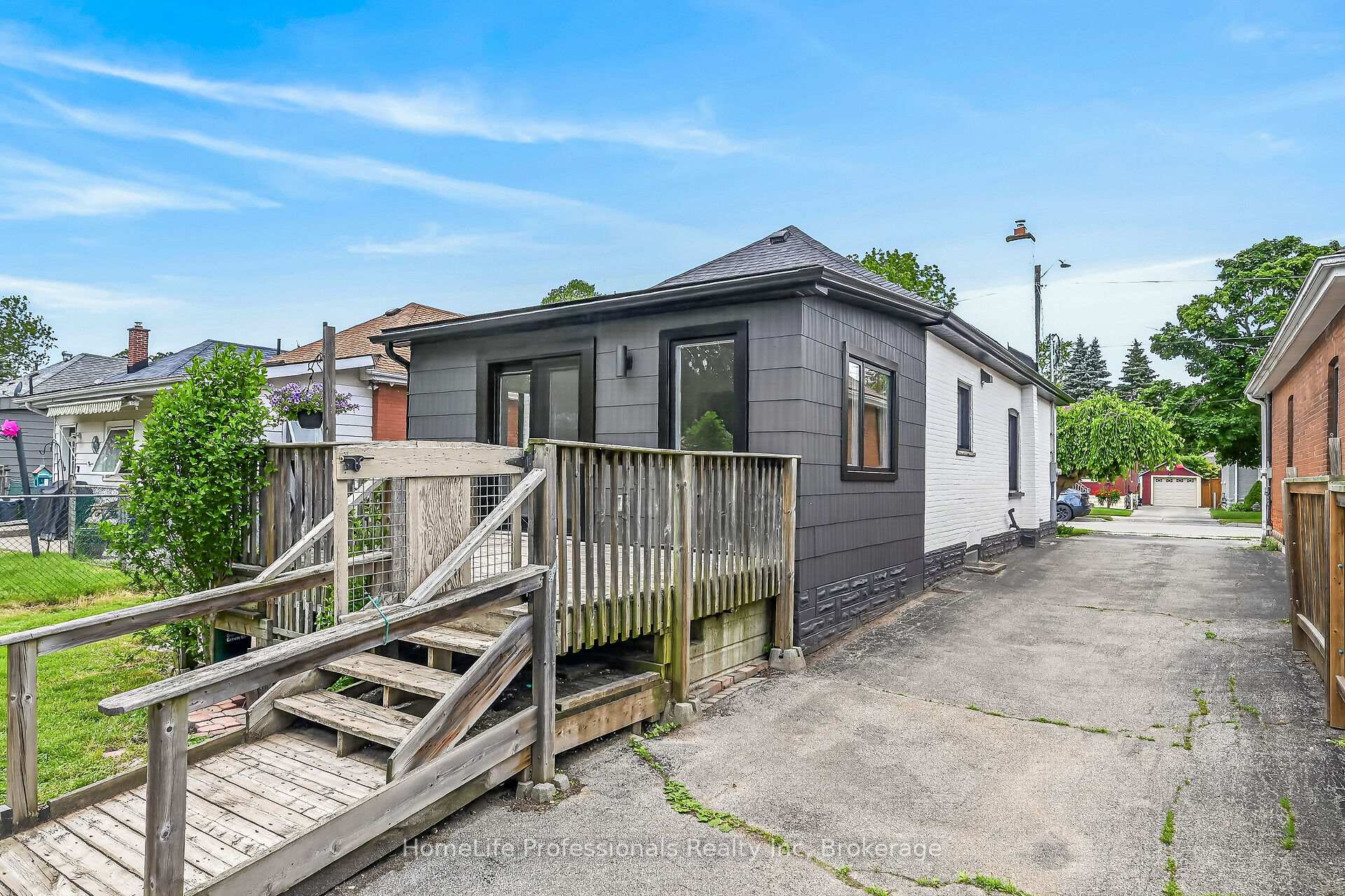 Photo 37 of 96 Aberdeen Avenue, Brantford, Eagle Place West — HOMEH