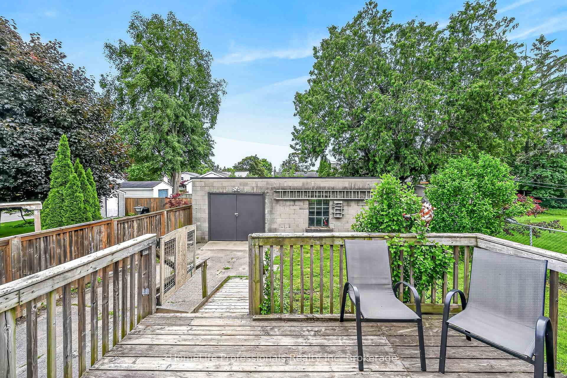 Photo 40 of 96 Aberdeen Avenue, Brantford, Eagle Place West — HOMEH