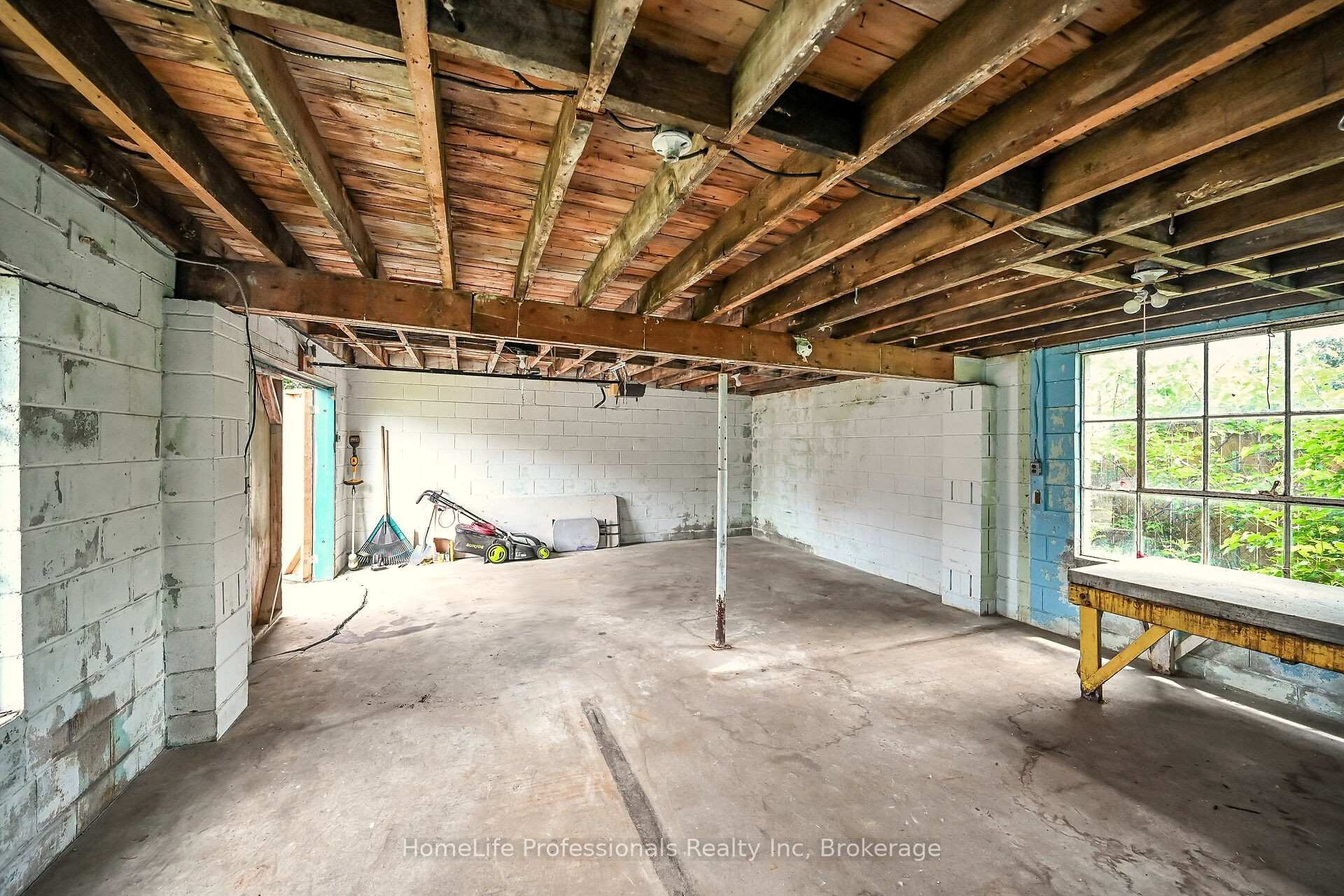 Photo 43 of 96 Aberdeen Avenue, Brantford, Eagle Place West — HOMEH