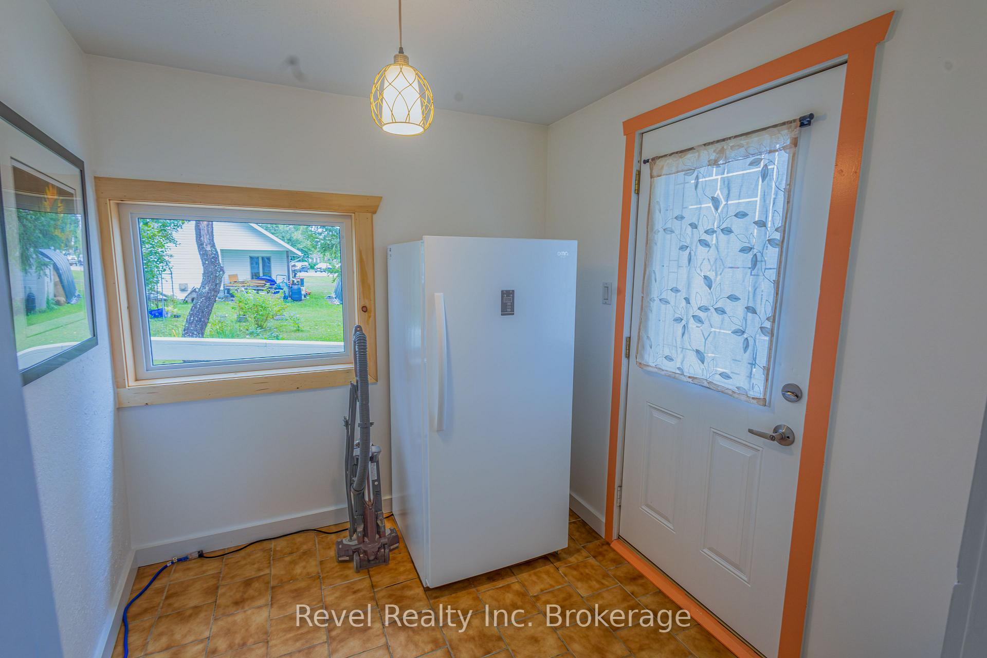 Photo 14 of 2 Lincoln Avenue, South River — HOMEH