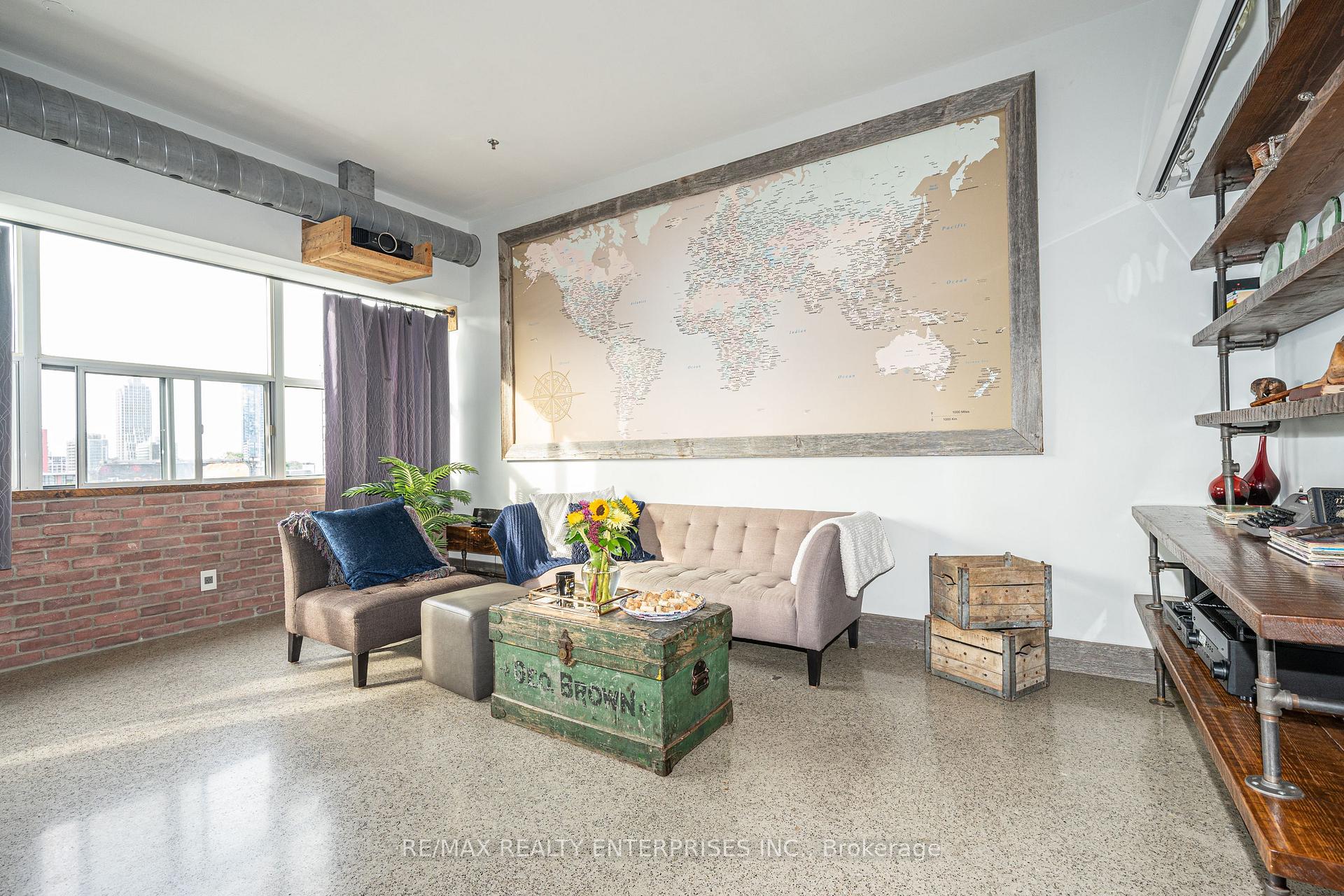 Photo 6 of Unit 515, 700 King Street W, Toronto, Niagara — HOMEH