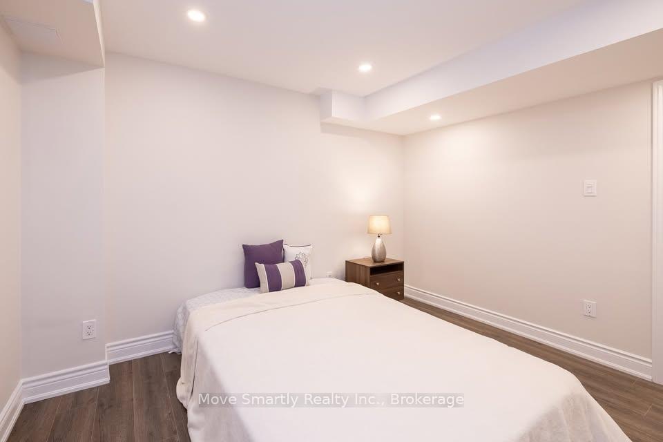 Photo 5 of Unit Lower, 131 Bentwood Crescent, Vaughan, Patterson — HOMEH