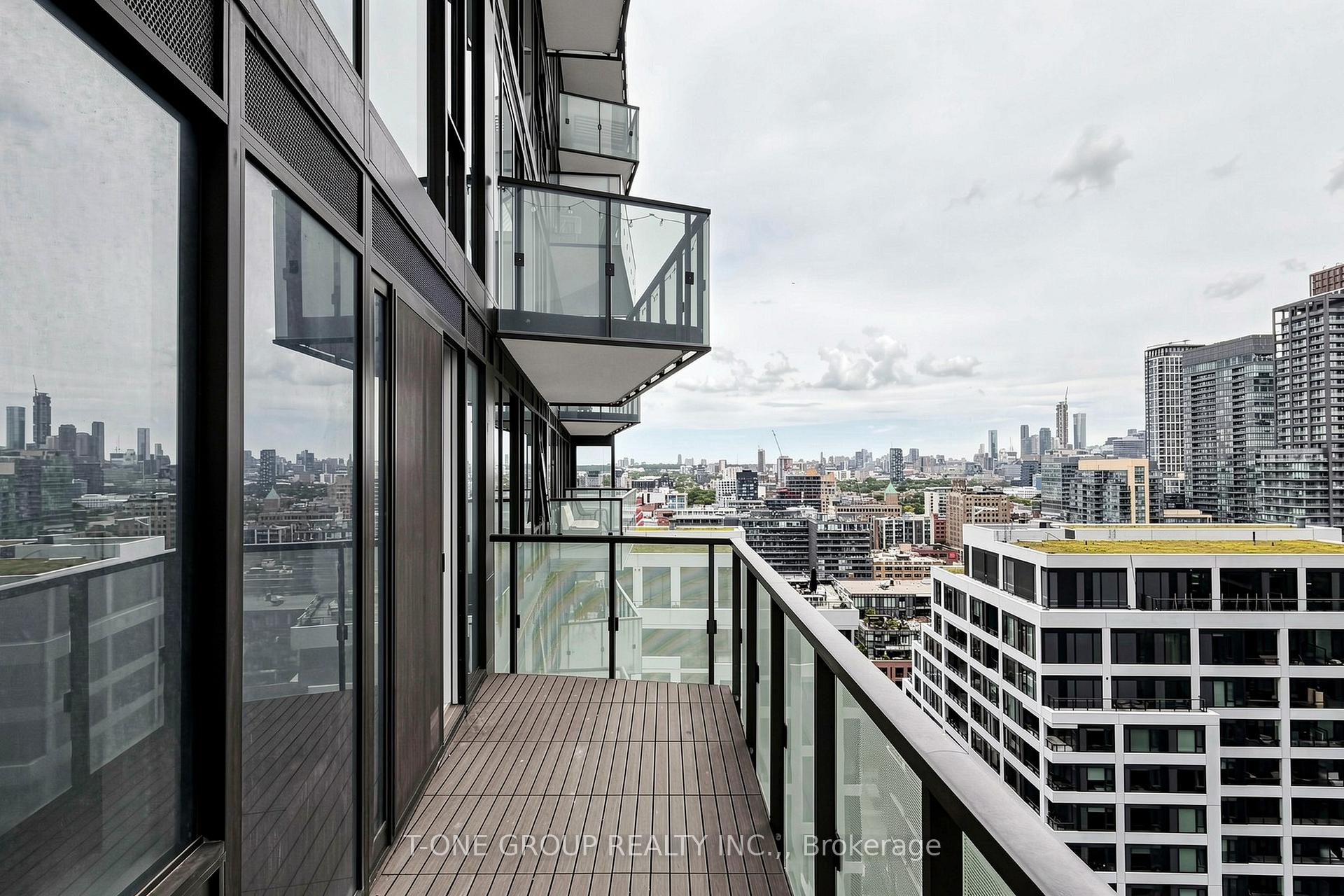 Photo 15 of Unit 1708, 470 Front Street W, Toronto, Waterfront Communities — HOMEH