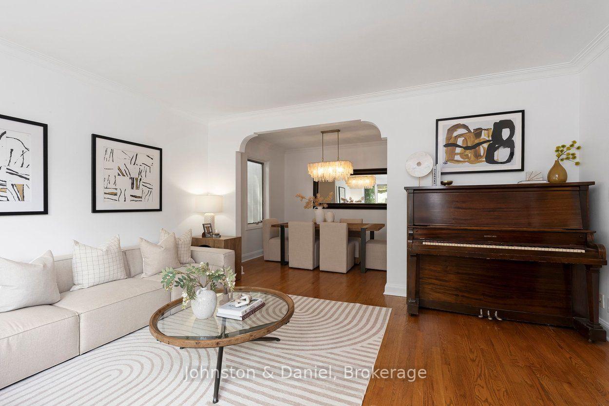Photo 11 of 4 Lyndhurst Court, Toronto, Casa Loma — HOMEH