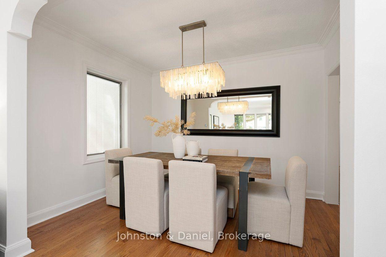 Photo 13 of 4 Lyndhurst Court, Toronto, Casa Loma — HOMEH