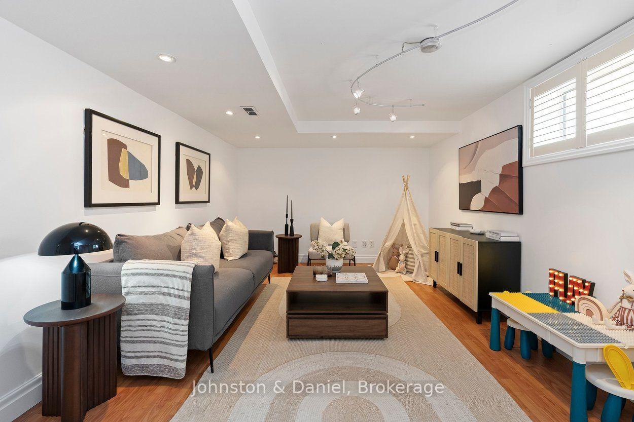 Photo 36 of 4 Lyndhurst Court, Toronto, Casa Loma — HOMEH