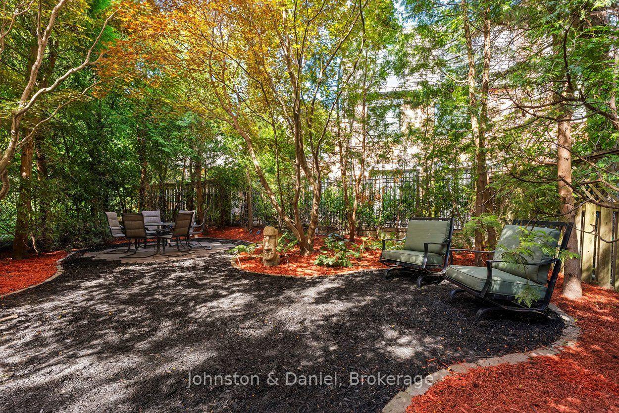 Photo 44 of 4 Lyndhurst Court, Toronto, Casa Loma — HOMEH