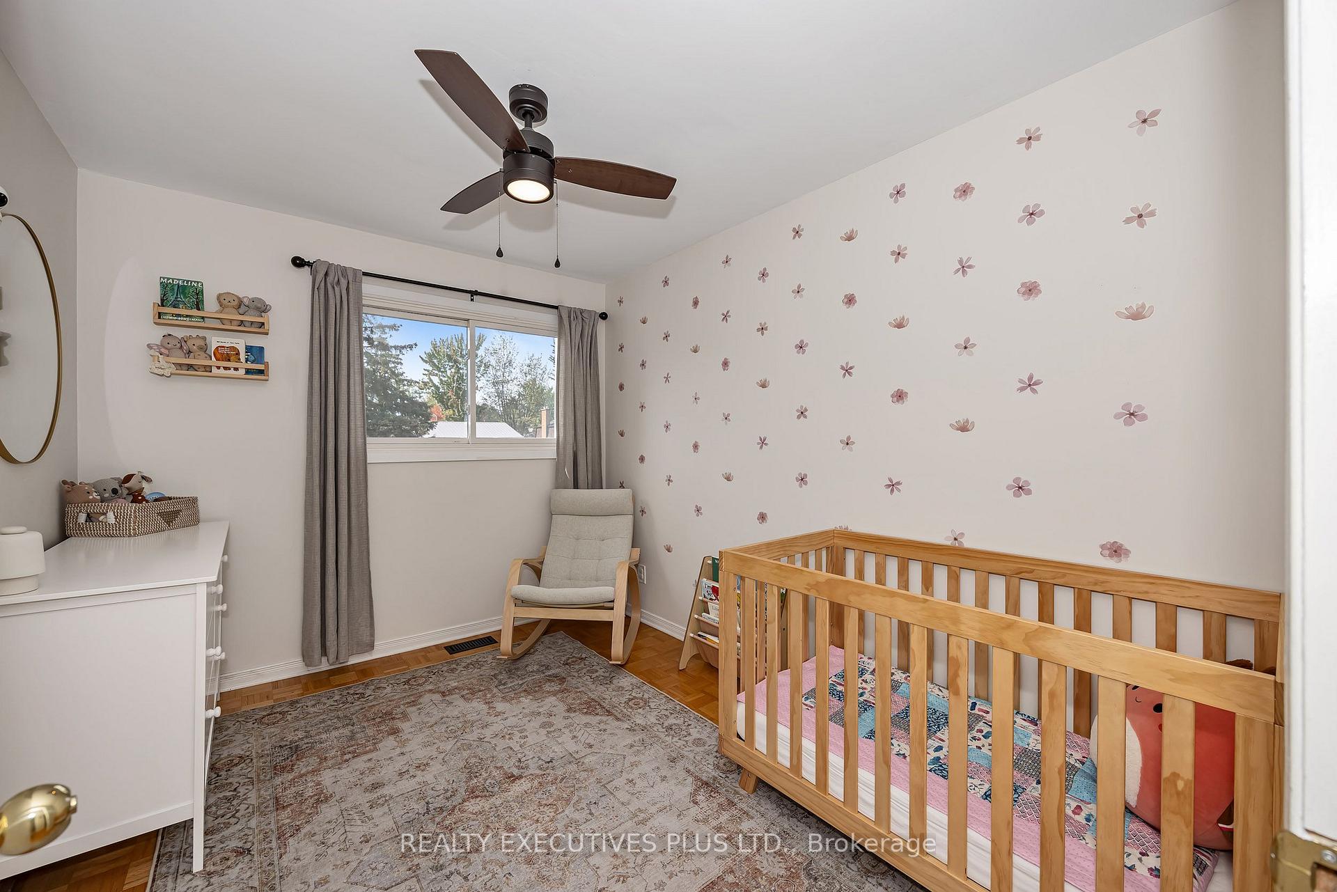 Photo 18 of 1533 Payette Drive, Ottawa, Bilberry Creek/Queenswood Heights — HOMEH