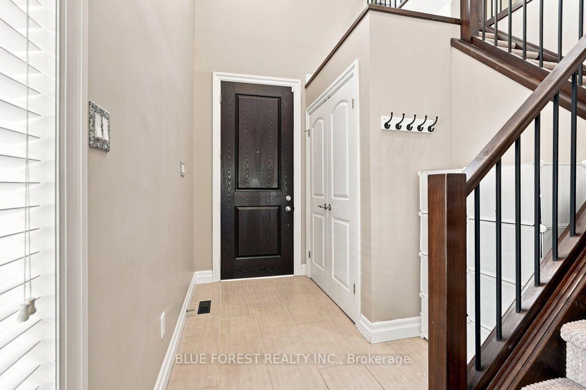 Photo 4 of 1832 Cherrywood Trail, London, North M — HOMEH