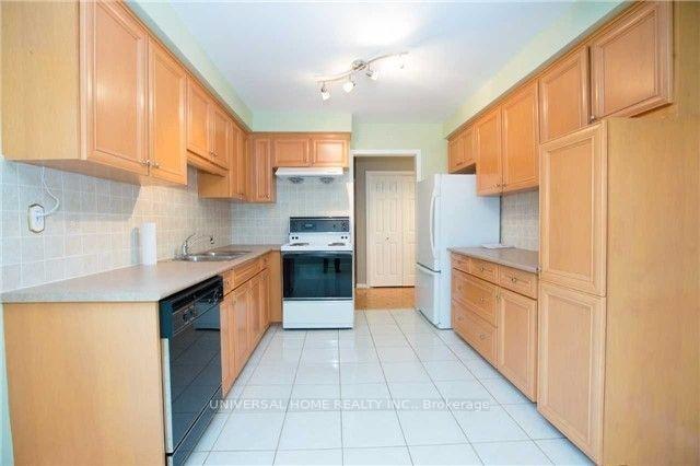 Photo 4 of 17 Markhaven Road, Markham, Unionville — HOMEH