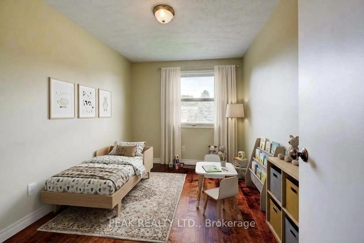 Photo 15 of 102 Bloomingdale Road N, Kitchener, Bridgeport — HOMEH