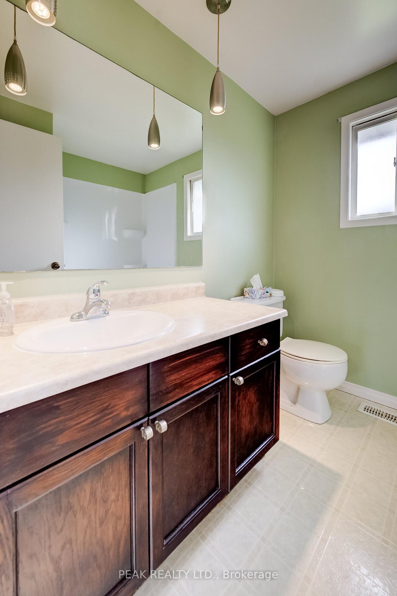 Photo 20 of 102 Bloomingdale Road N, Kitchener, Bridgeport — HOMEH