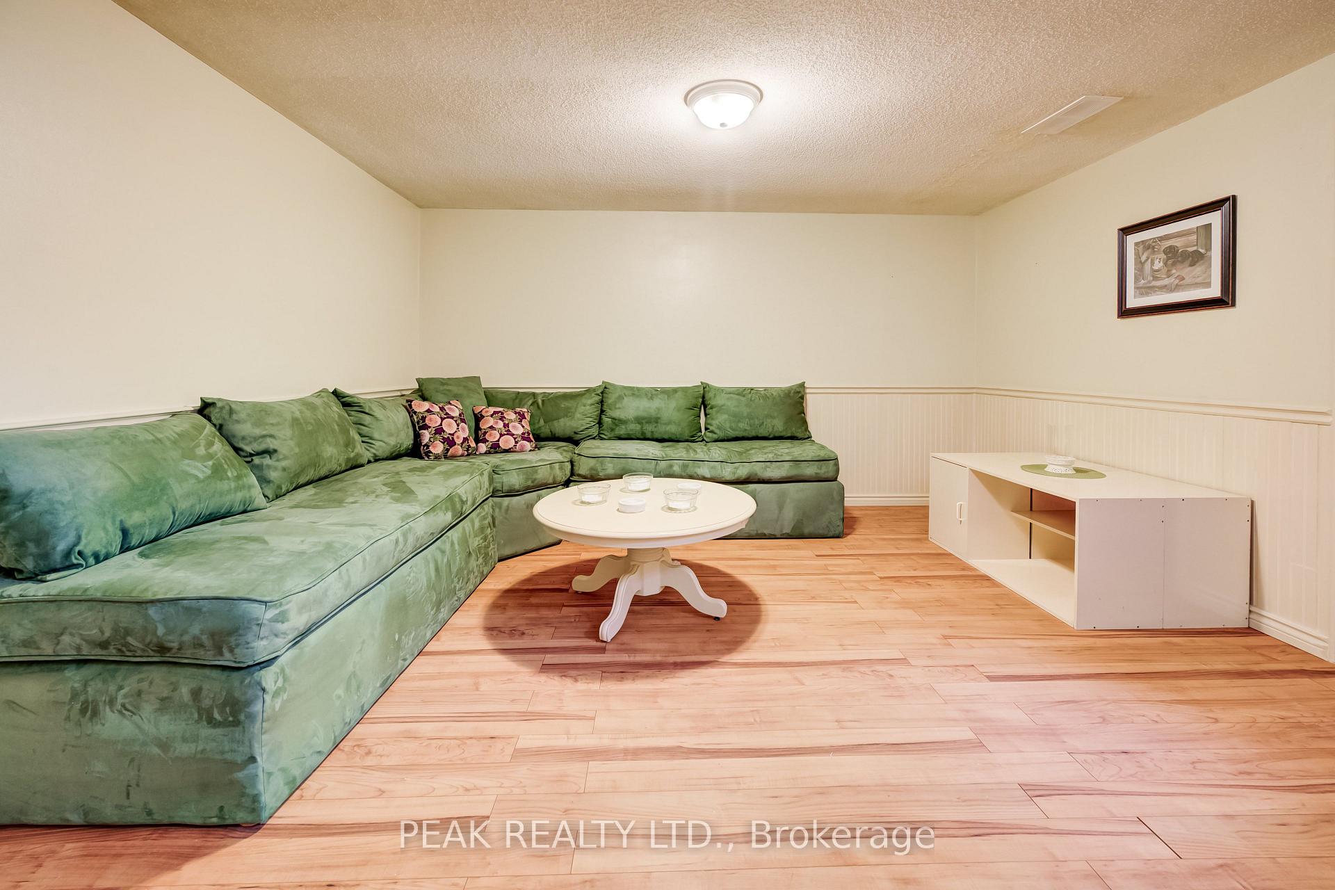 Photo 23 of 102 Bloomingdale Road N, Kitchener, Bridgeport — HOMEH