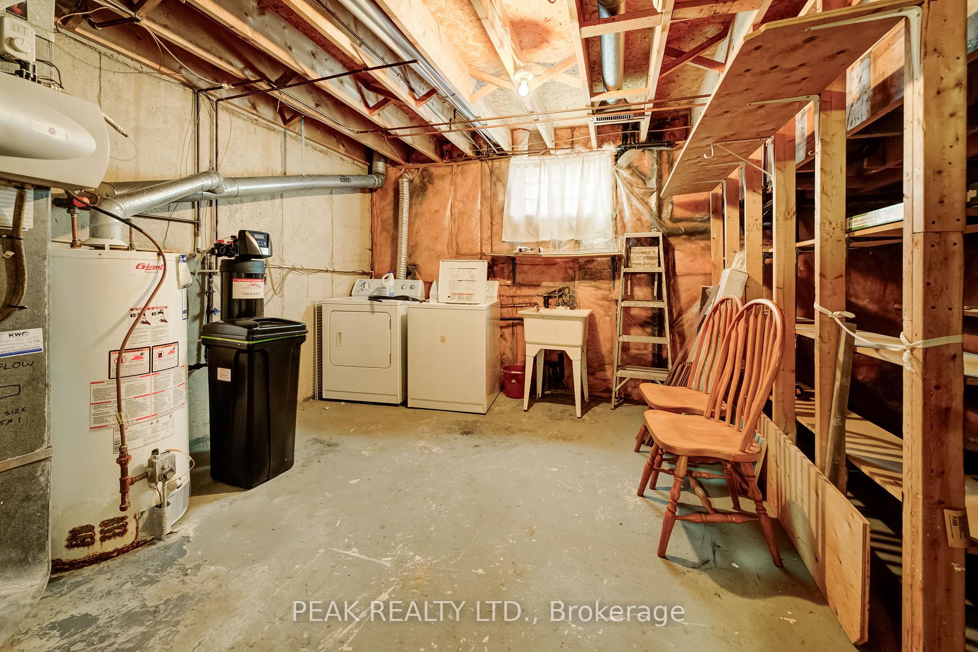Photo 25 of 102 Bloomingdale Road N, Kitchener, Bridgeport — HOMEH