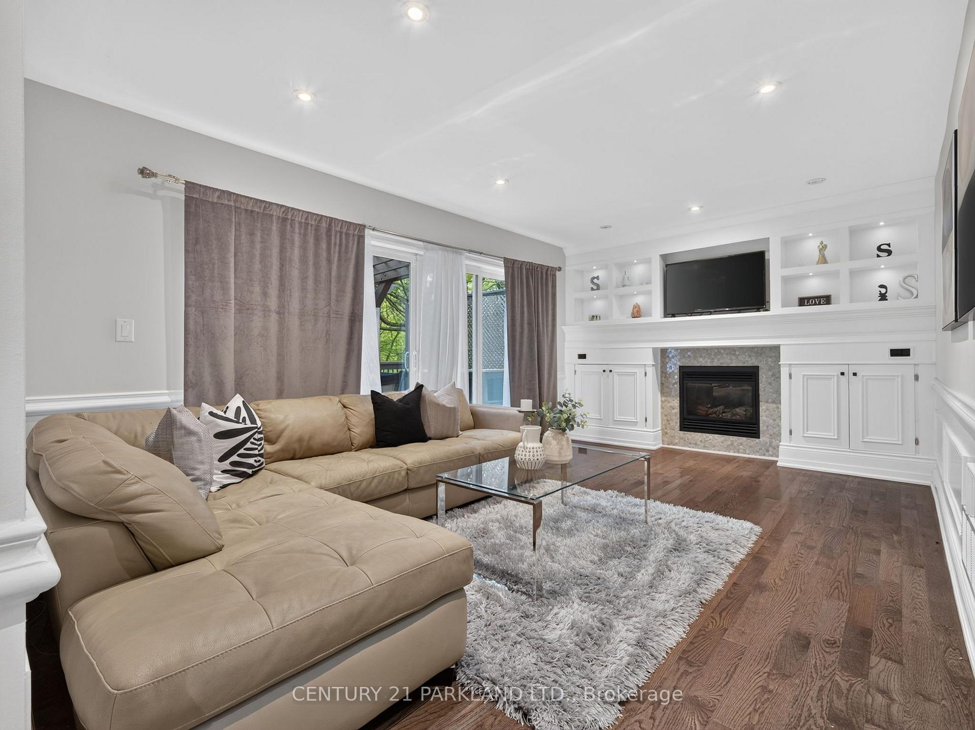 Photo 14 of 1302 Hillview Crescent, Oakville, Falgarwood — HOMEH