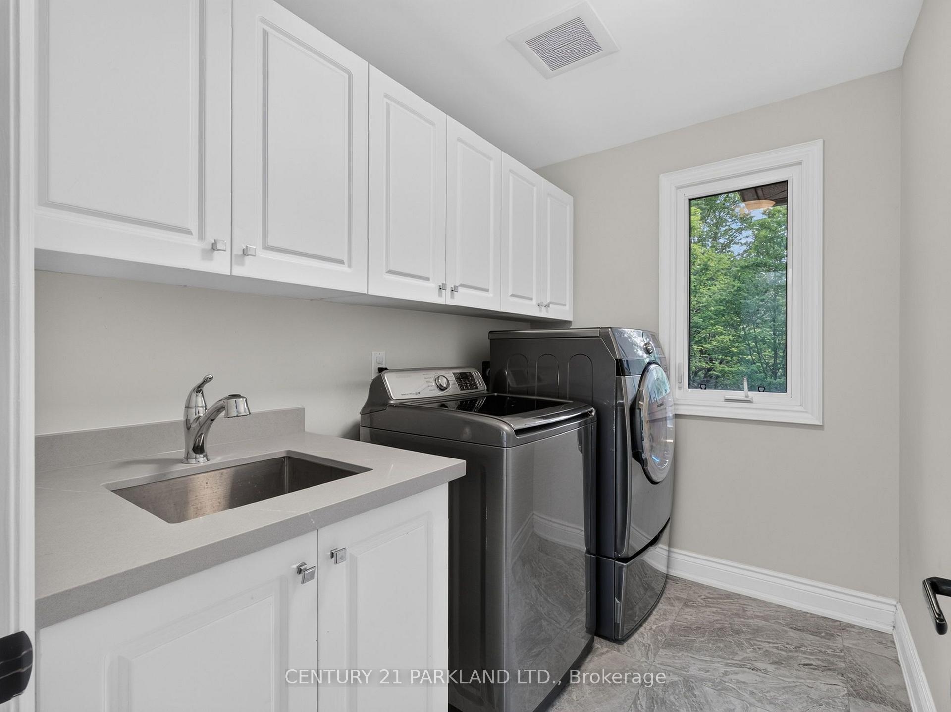 Photo 35 of 1302 Hillview Crescent, Oakville, Falgarwood — HOMEH