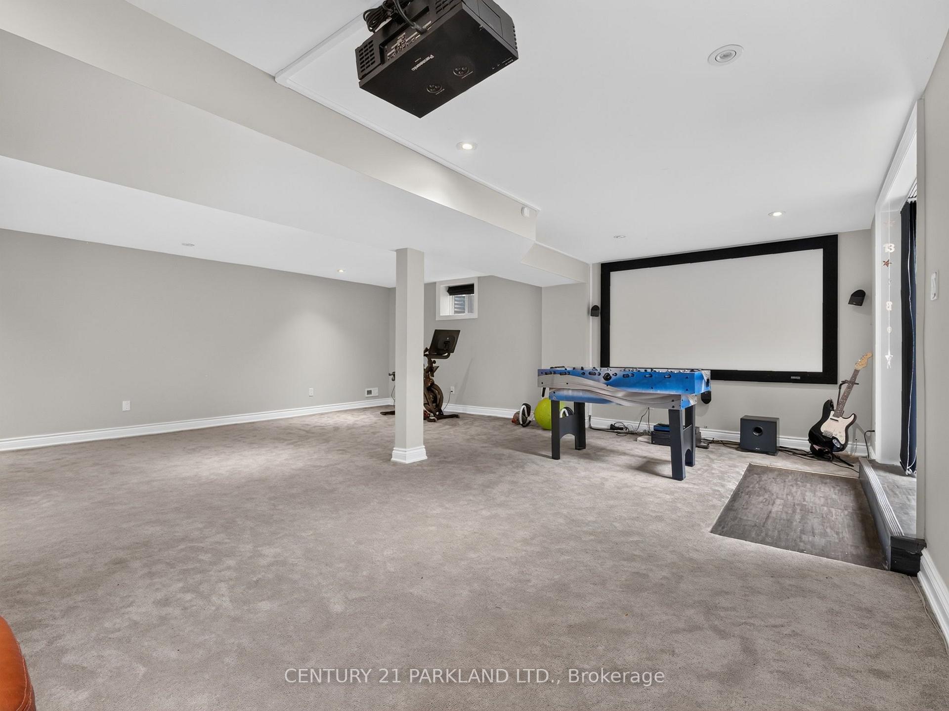 Photo 38 of 1302 Hillview Crescent, Oakville, Falgarwood — HOMEH