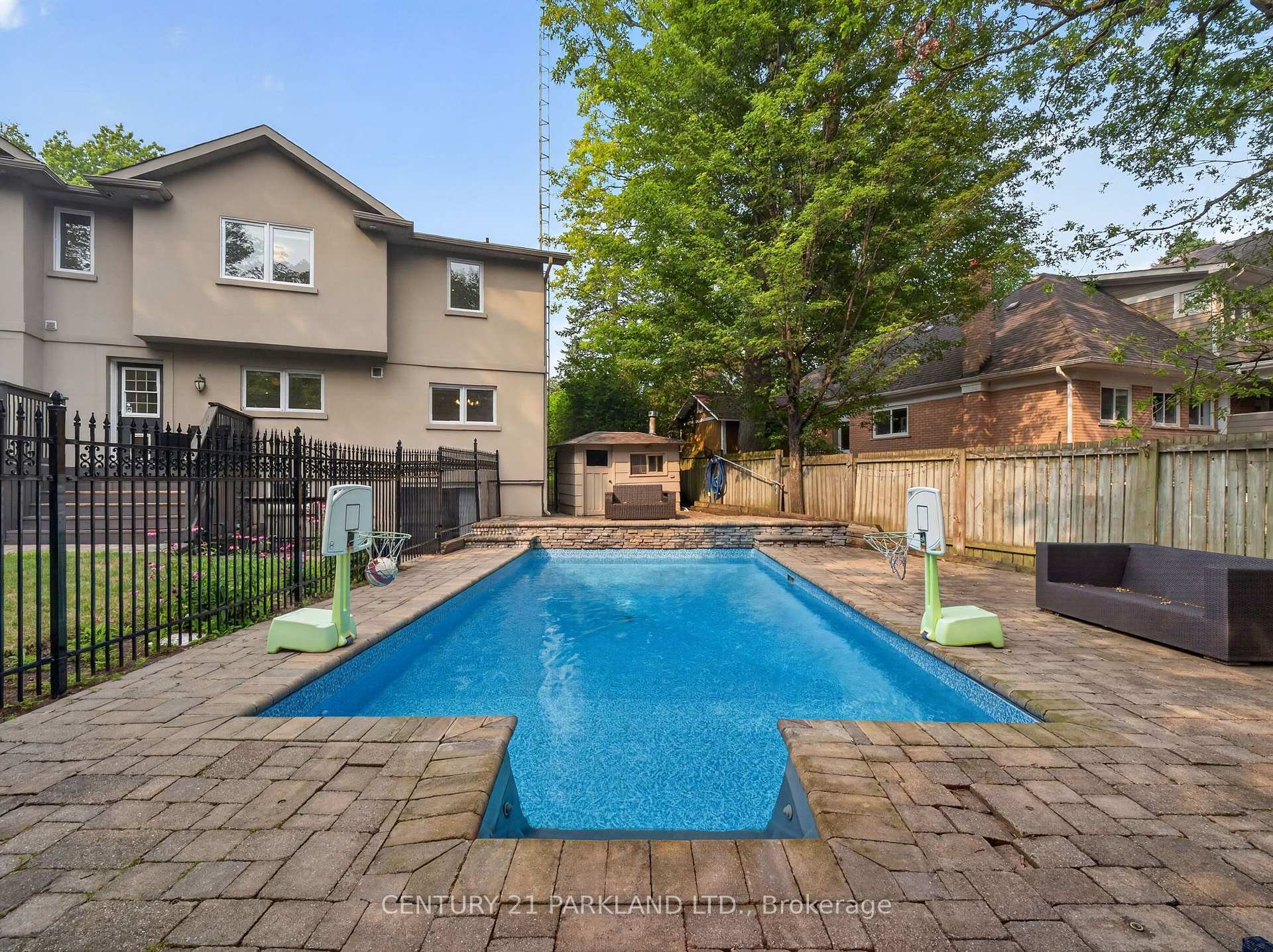 Photo 43 of 1302 Hillview Crescent, Oakville, Falgarwood — HOMEH