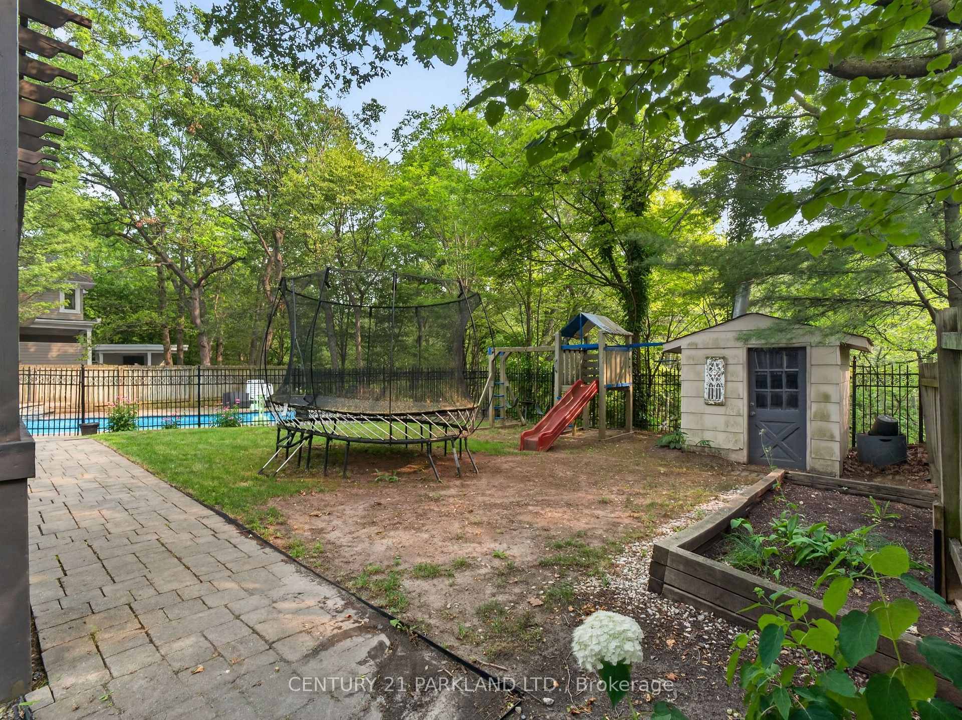 Photo 45 of 1302 Hillview Crescent, Oakville, Falgarwood — HOMEH