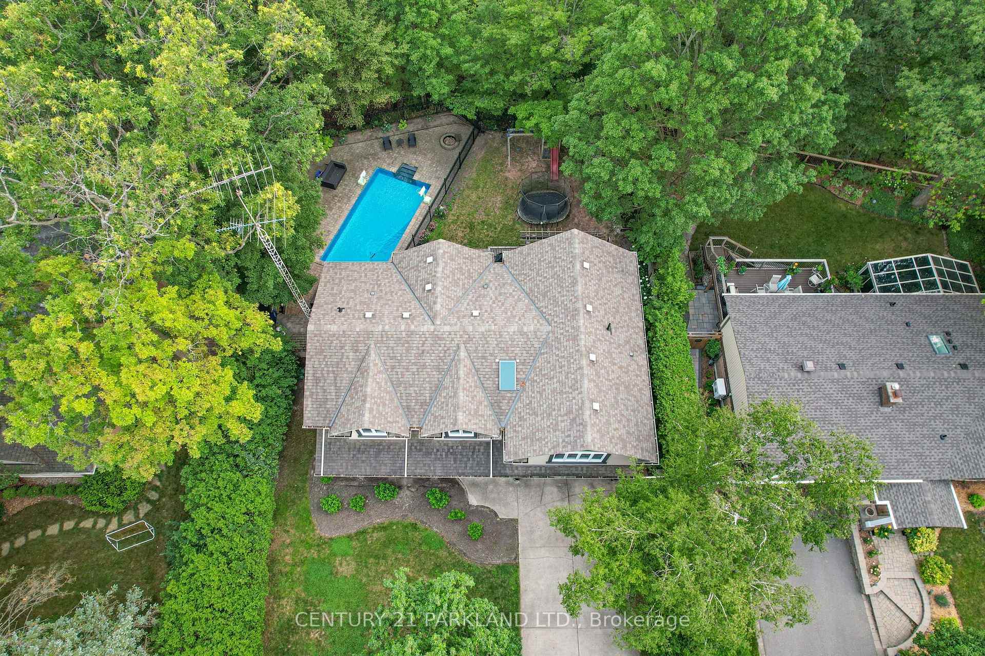 Photo 48 of 1302 Hillview Crescent, Oakville, Falgarwood — HOMEH
