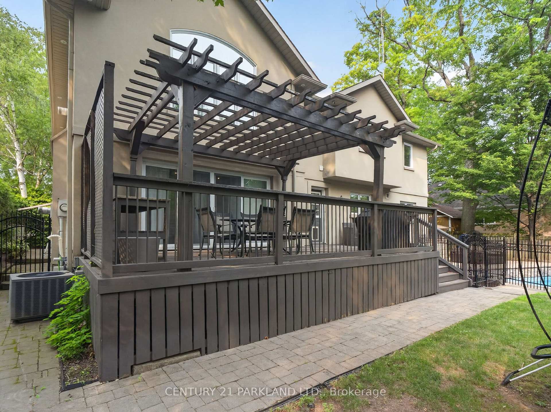 Photo 49 of 1302 Hillview Crescent, Oakville, Falgarwood — HOMEH