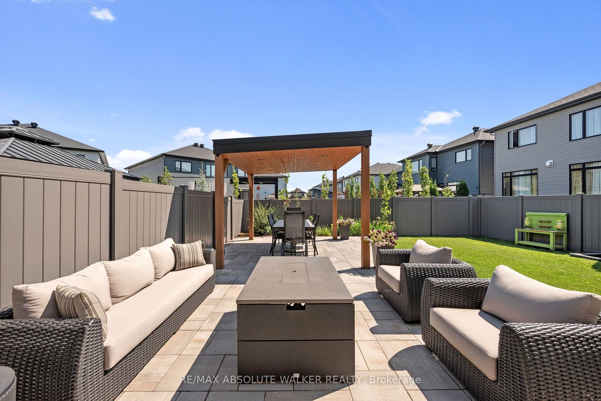 Photo 33 of 104 Heirloom Street, Ottawa, Riverside South/Gloucester Glen — HOMEH