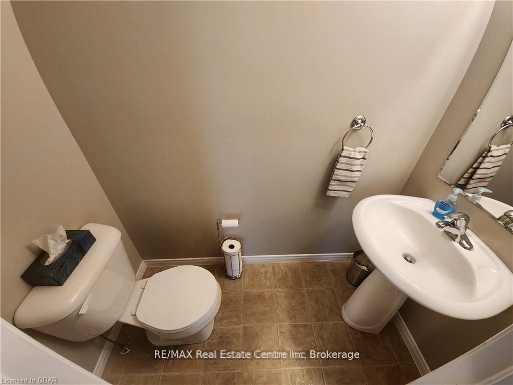 Photo 8 of Unit 95, 35 Mountford Drive, Guelph, Grange Road — HOMEH