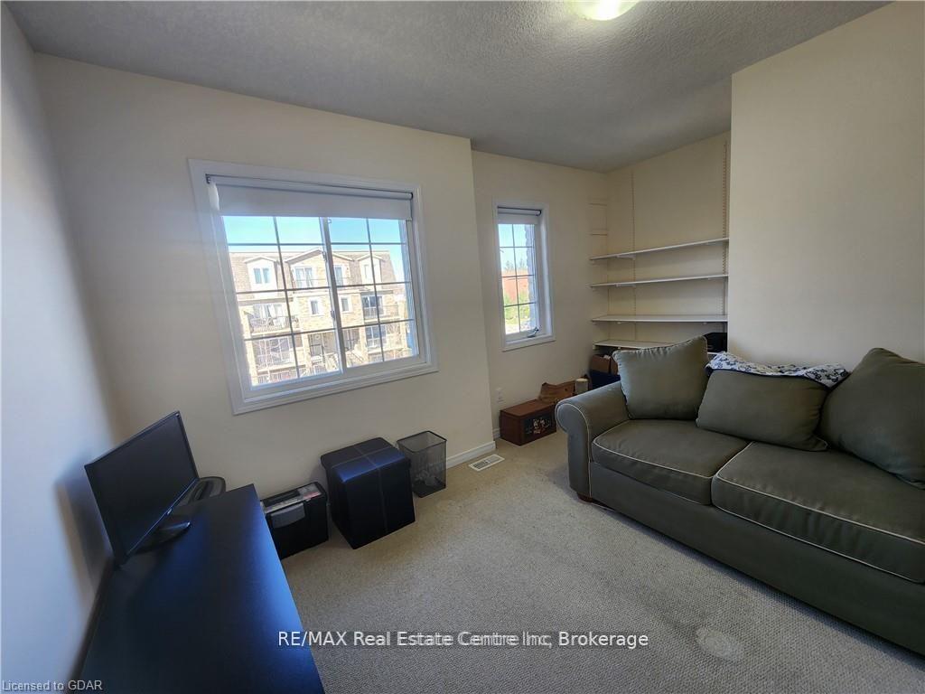 Photo 12 of Unit 95, 35 Mountford Drive, Guelph, Grange Road — HOMEH