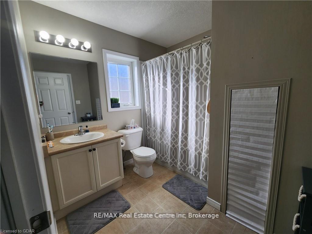 Photo 14 of Unit 95, 35 Mountford Drive, Guelph, Grange Road — HOMEH