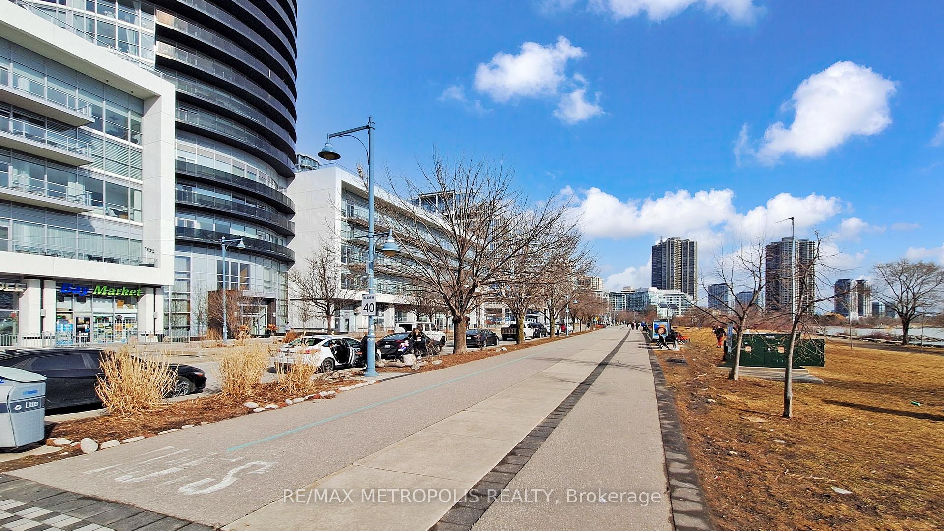 Photo 3 of Unit 3307, 56 Annie Craig Drive, Etobicoke, Mimico — HOMEH