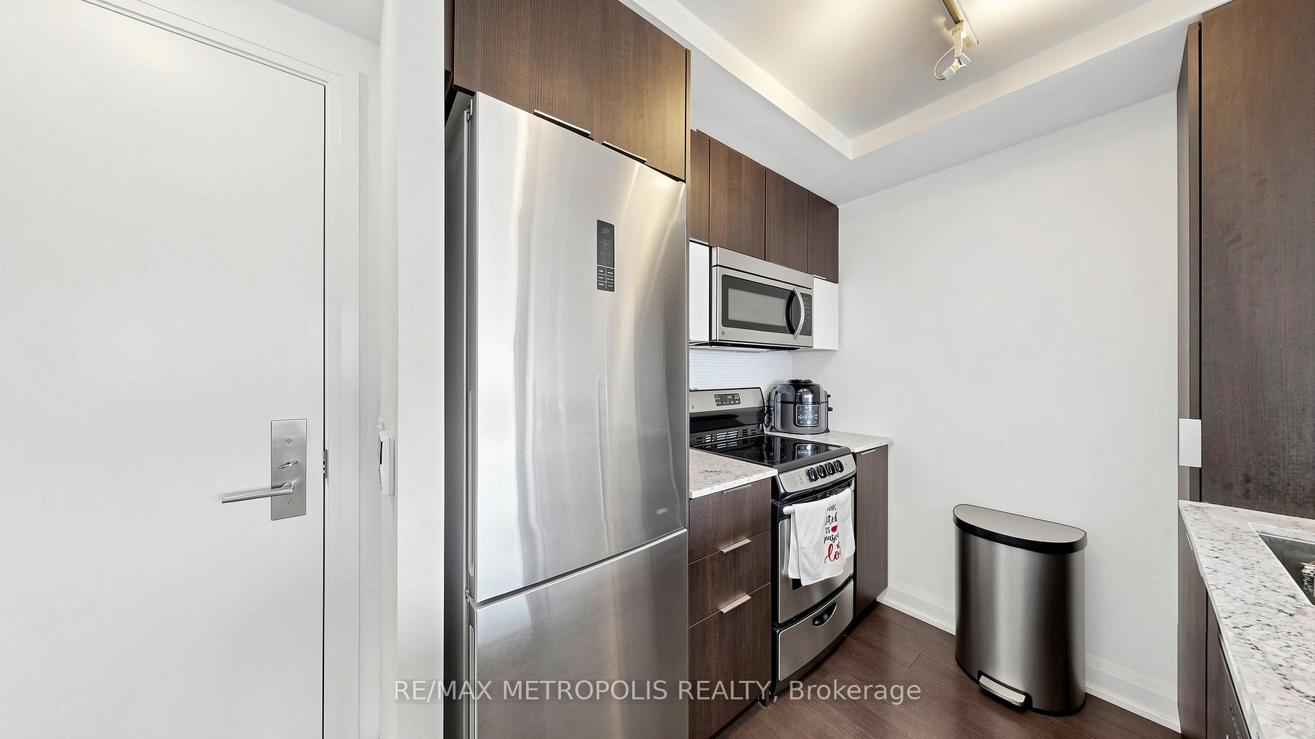 Photo 15 of Unit 3307, 56 Annie Craig Drive, Etobicoke, Mimico — HOMEH