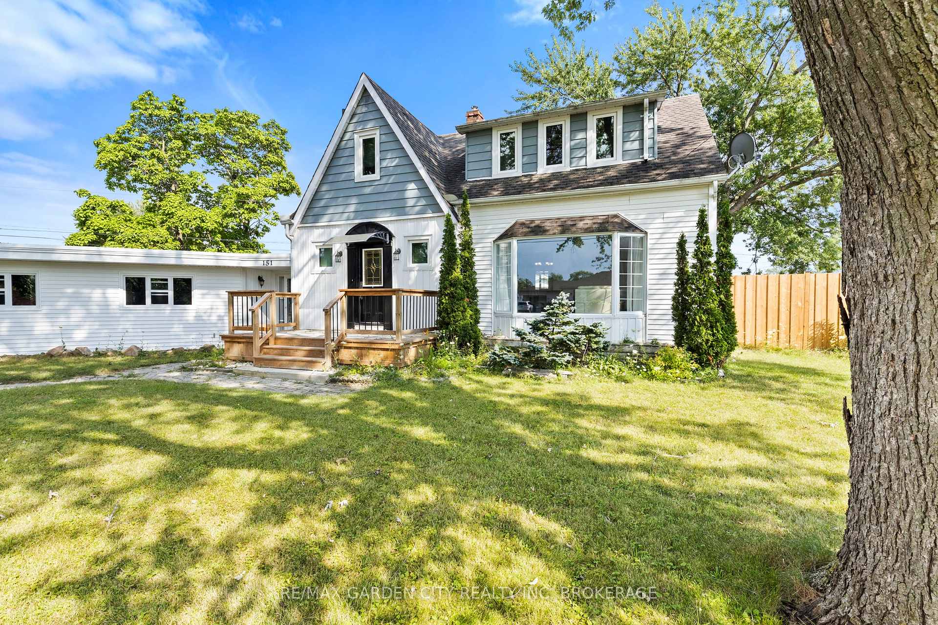 Photo of 151 St George Street
