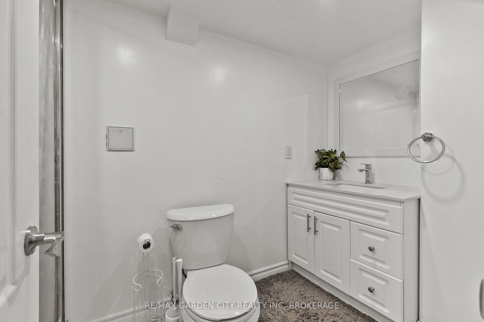 Photo 22 of 151 St George Street, Welland, Broadway — HOMEH