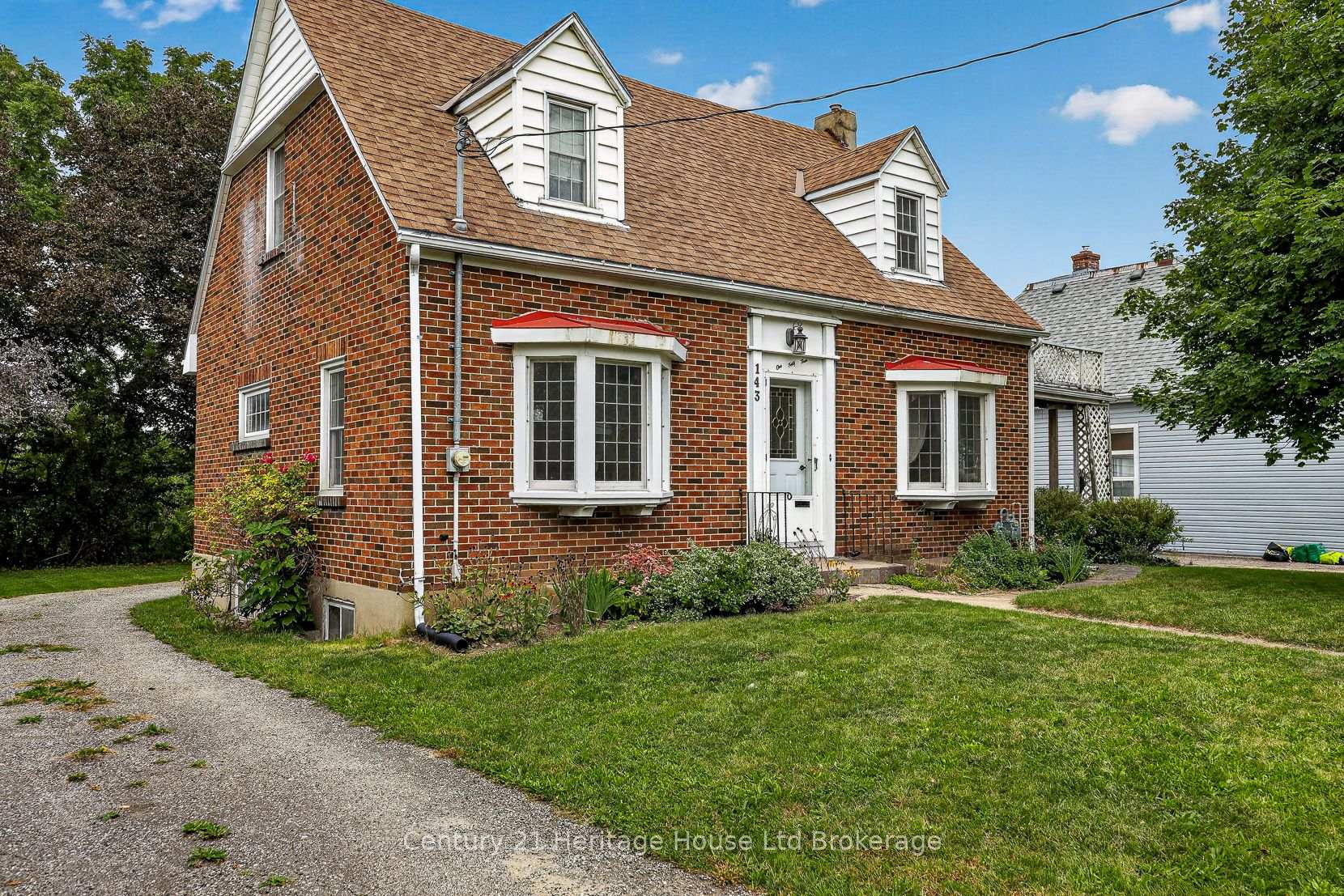 Photo 2 of 143 Charles Street E, Ingersoll, Ingersoll - South — HOMEH