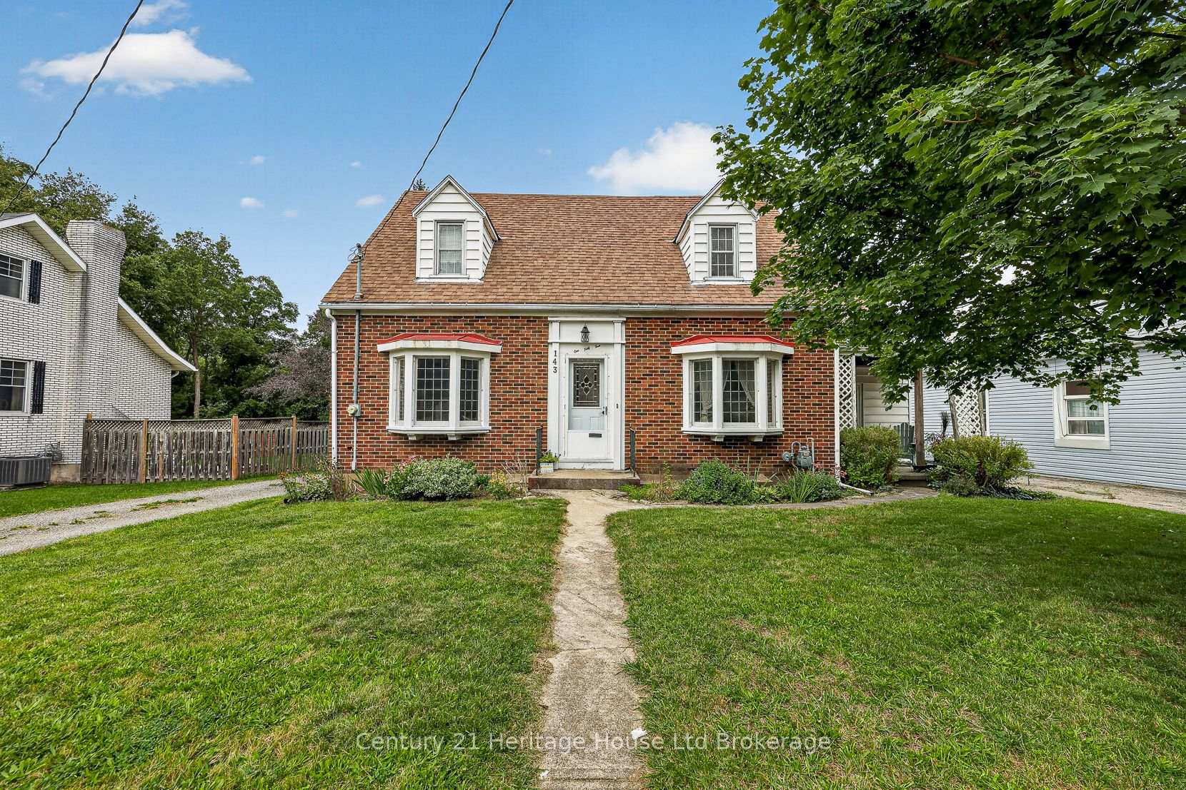 Photo 3 of 143 Charles Street E, Ingersoll, Ingersoll - South — HOMEH