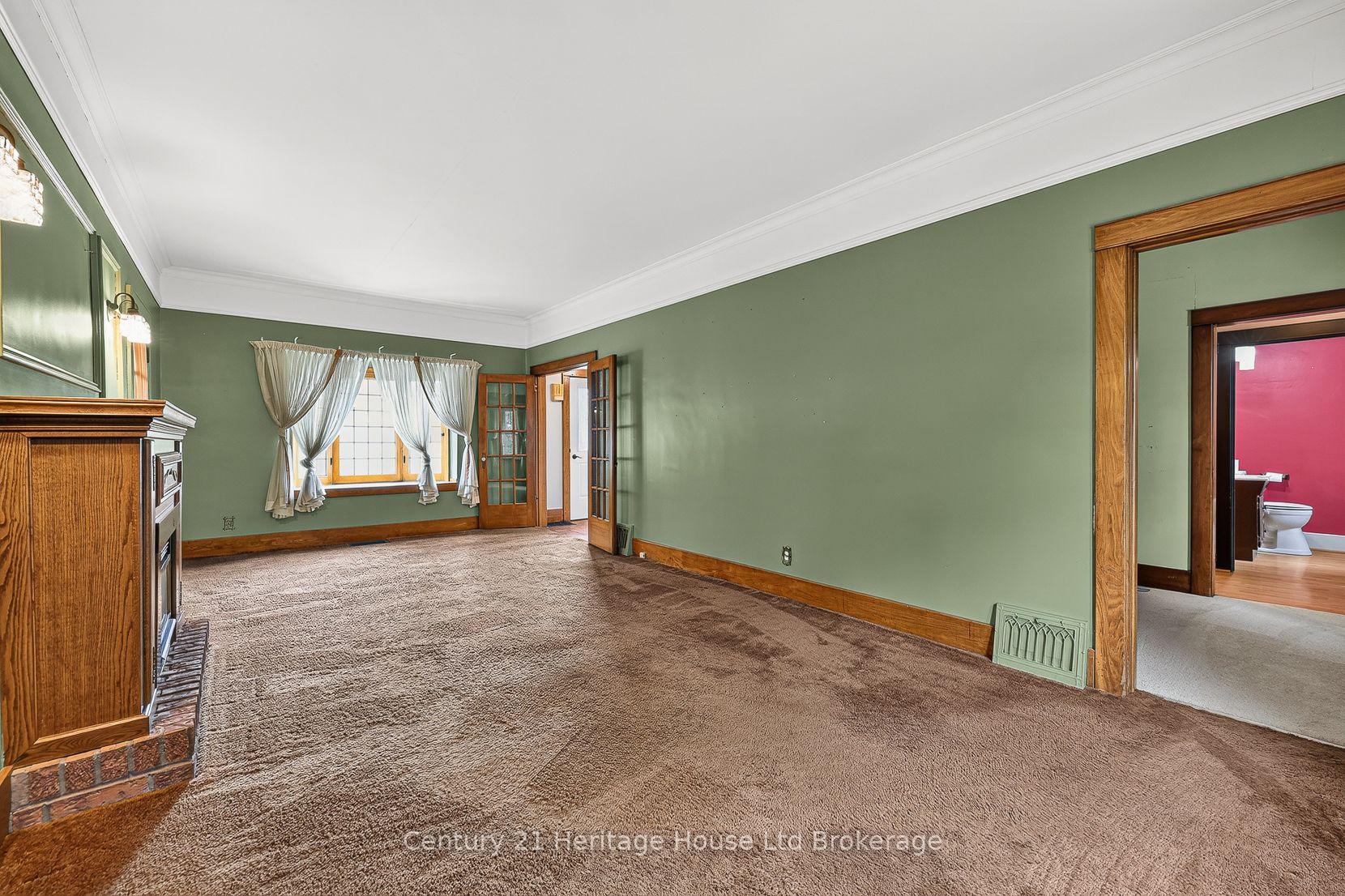 Photo 7 of 143 Charles Street E, Ingersoll, Ingersoll - South — HOMEH