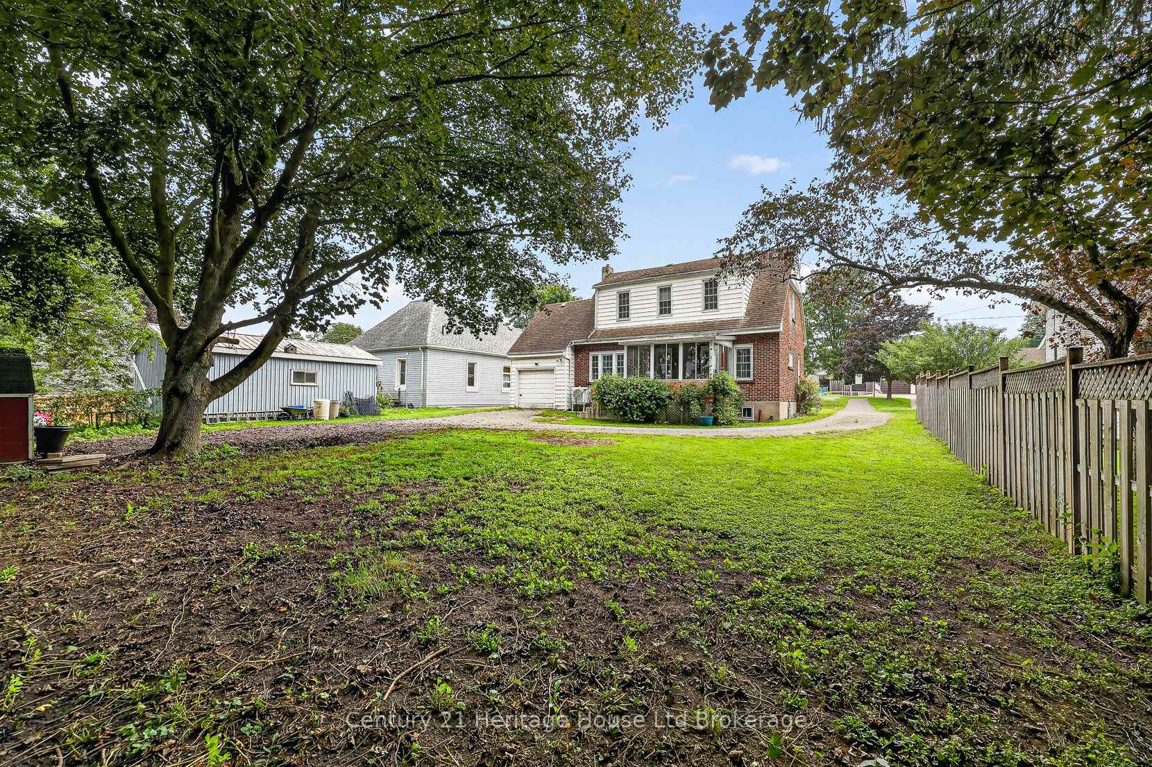 Photo 30 of 143 Charles Street E, Ingersoll, Ingersoll - South — HOMEH