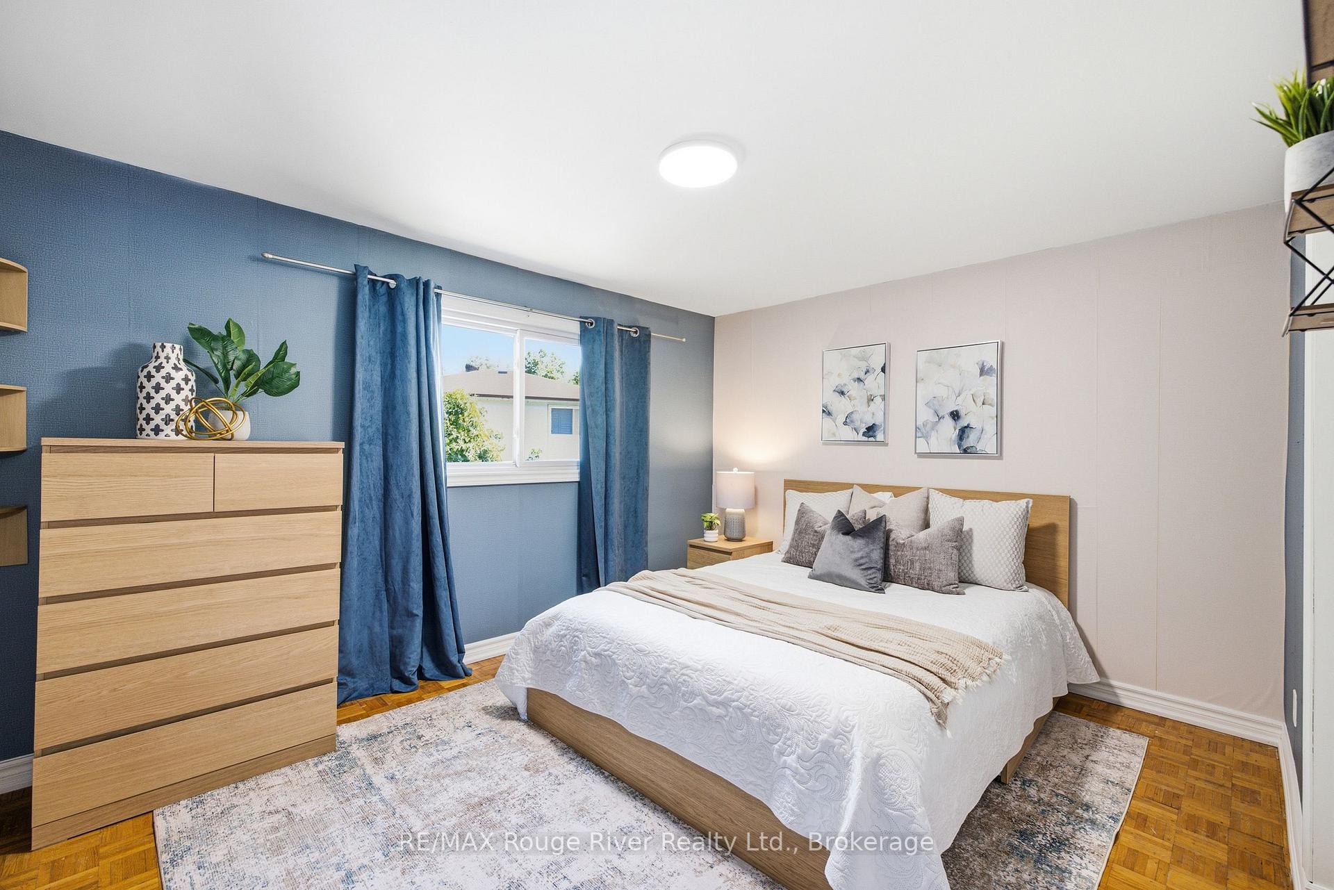 Photo 20 of 86 Shoredale Drive, Scarborough, Woburn — HOMEH
