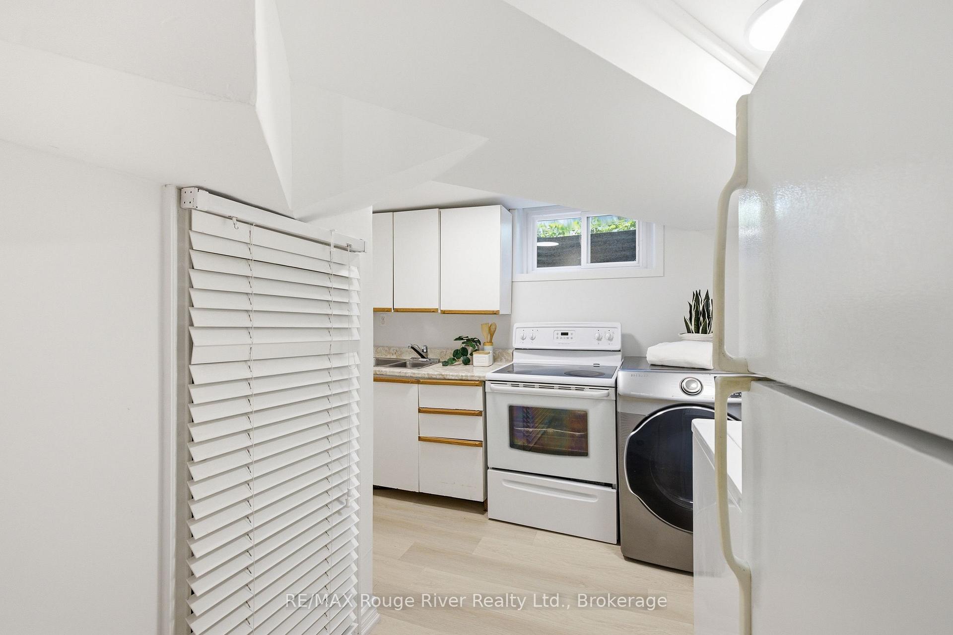 Photo 31 of 86 Shoredale Drive, Scarborough, Woburn — HOMEH