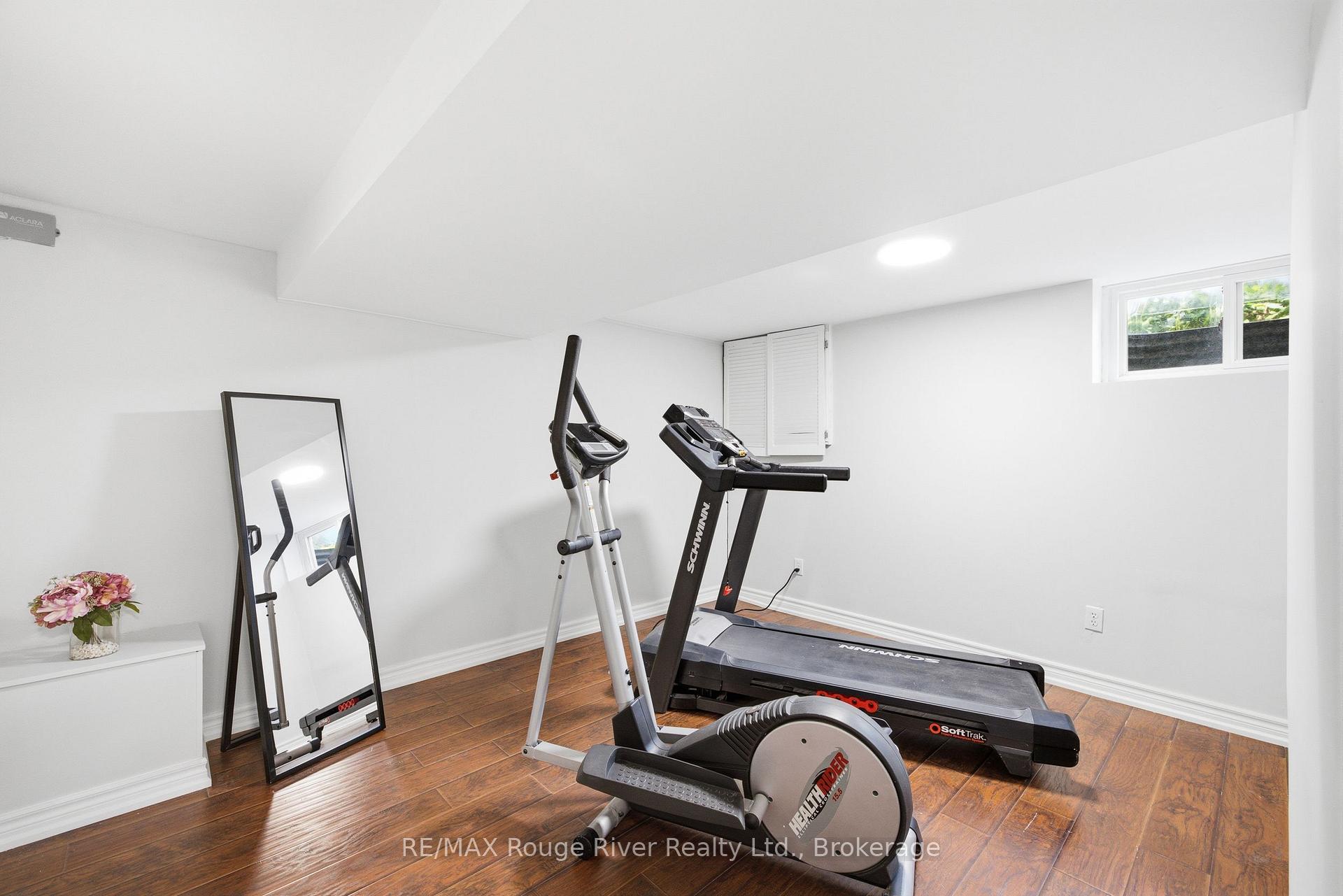 Photo 37 of 86 Shoredale Drive, Scarborough, Woburn — HOMEH