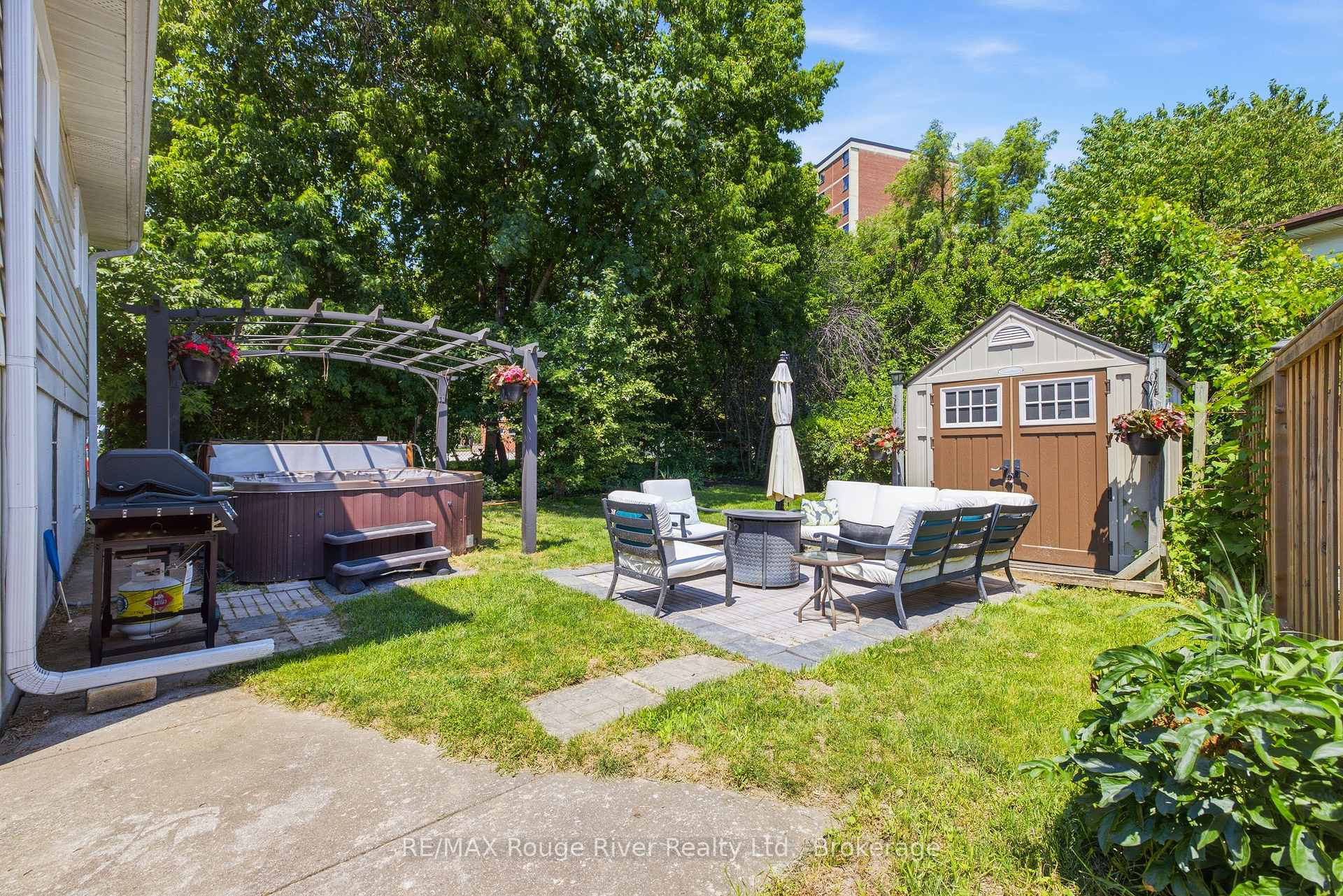 Photo 41 of 86 Shoredale Drive, Scarborough, Woburn — HOMEH