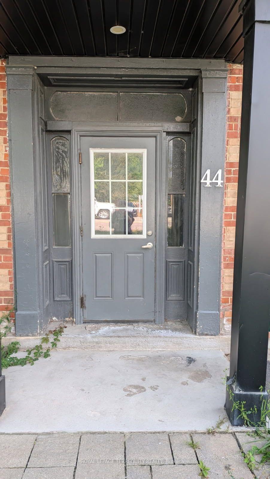 Photo 3 of Unit 2, 44 Main Street N, Halton Hills, Georgetown — HOMEH