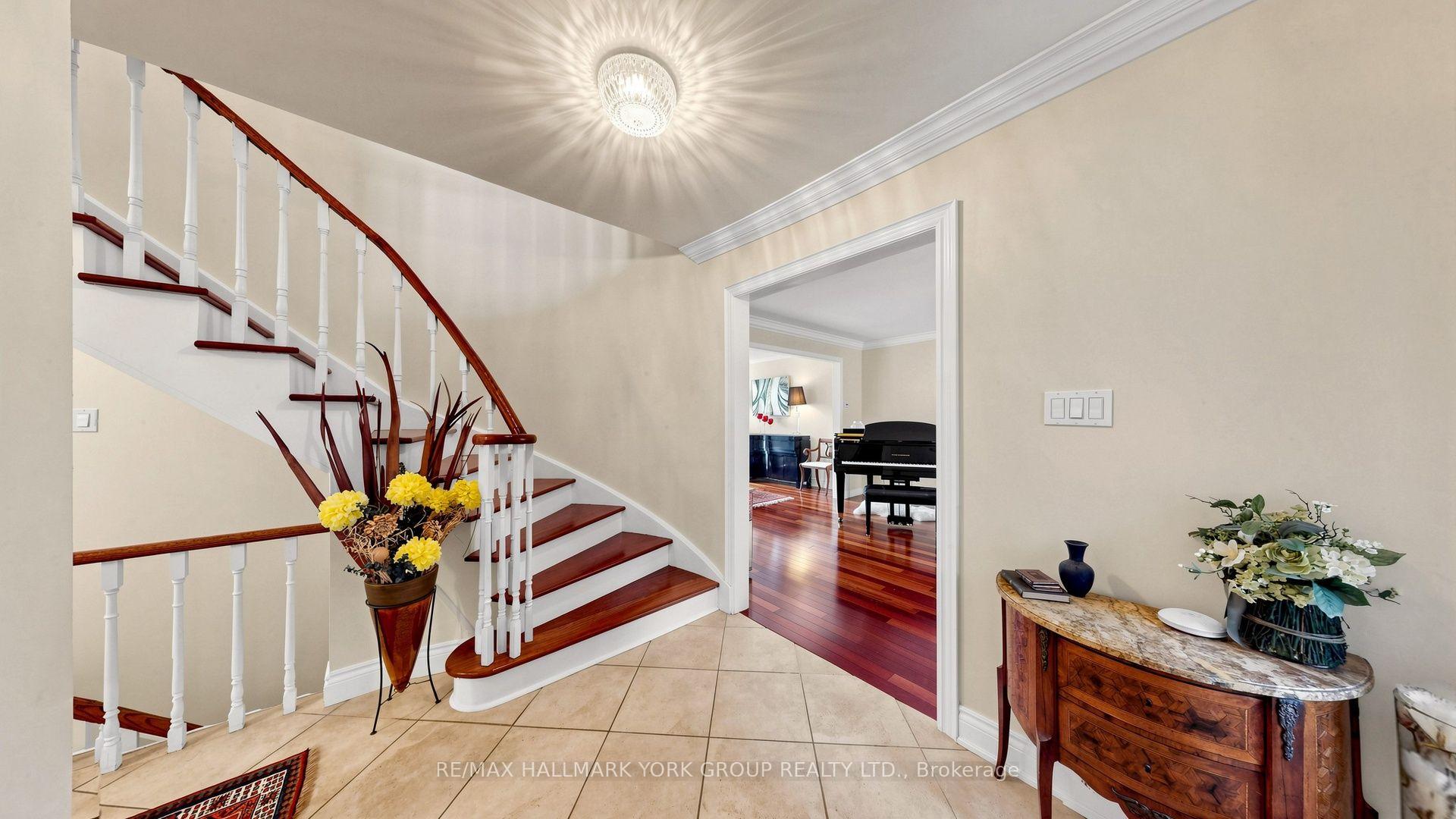 Photo 21 of 45 Pinnacle Road, North York, St. Andrew-Windfields — HOMEH