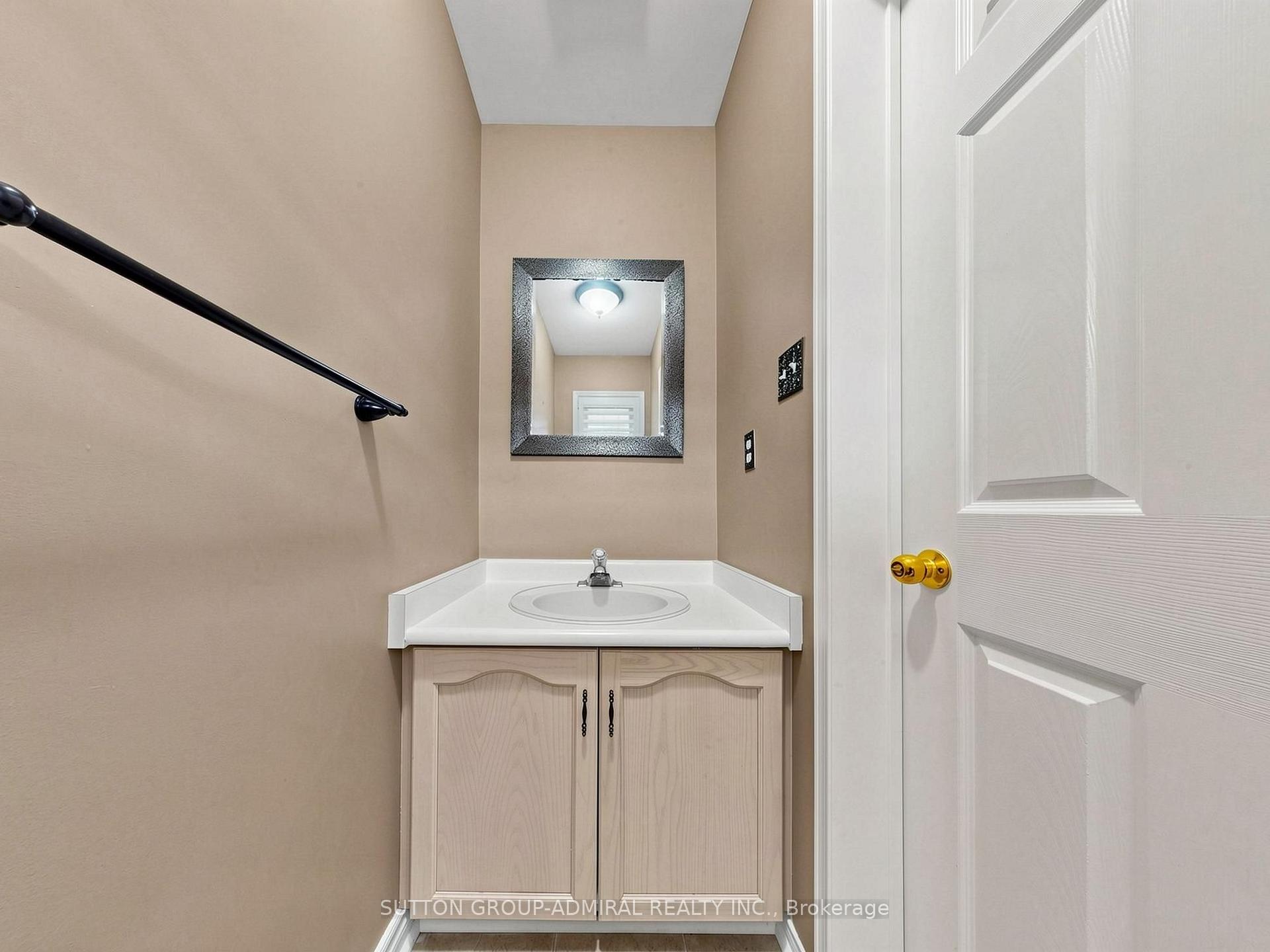 Photo 10 of 225 Kelso Crescent, Vaughan, Maple — HOMEH