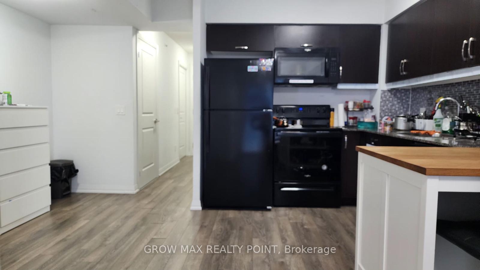 Photo 6 of Unit 907, 30 Meadowglen Place, Scarborough, Woburn — HOMEH