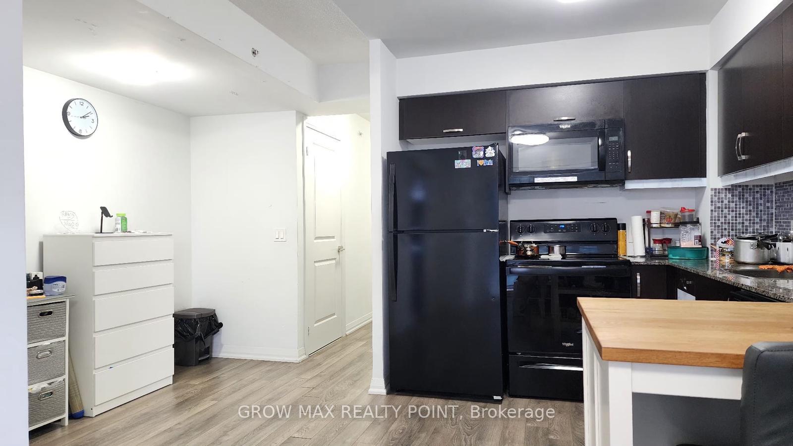 Photo 7 of Unit 907, 30 Meadowglen Place, Scarborough, Woburn — HOMEH