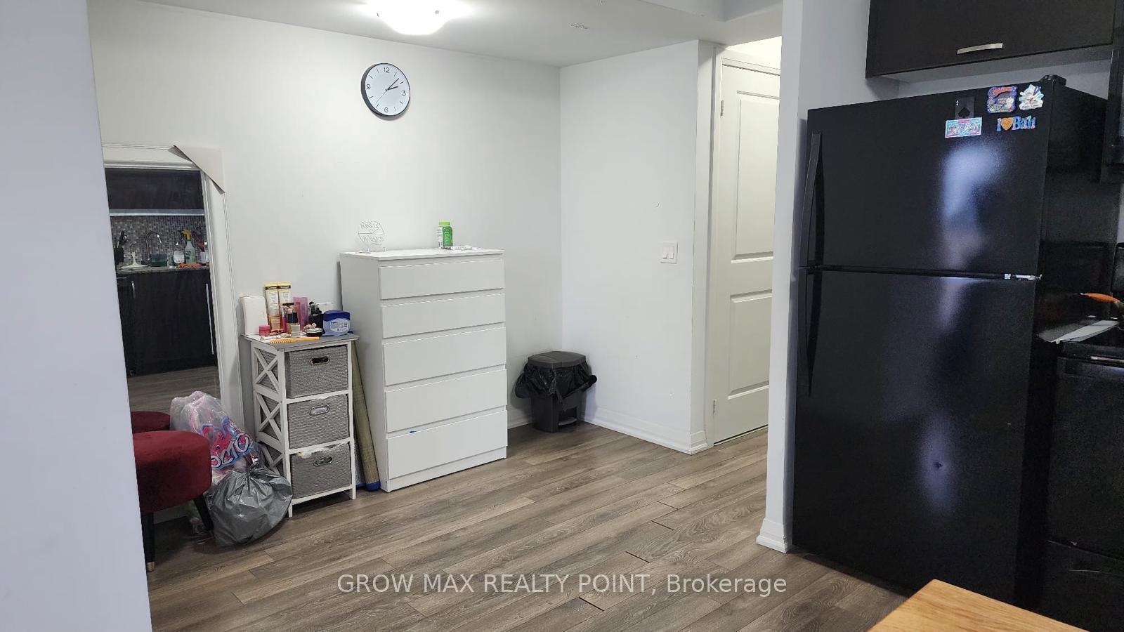 Photo 9 of Unit 907, 30 Meadowglen Place, Scarborough, Woburn — HOMEH