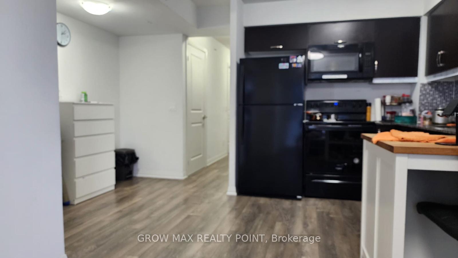 Photo 10 of Unit 907, 30 Meadowglen Place, Scarborough, Woburn — HOMEH