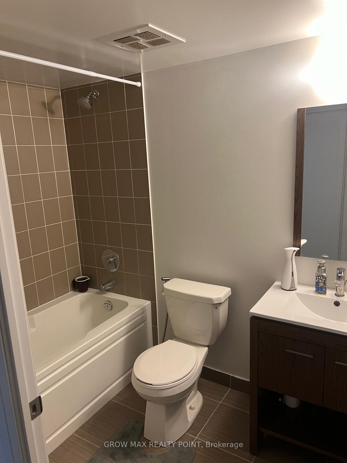 Photo 11 of Unit 907, 30 Meadowglen Place, Scarborough, Woburn — HOMEH