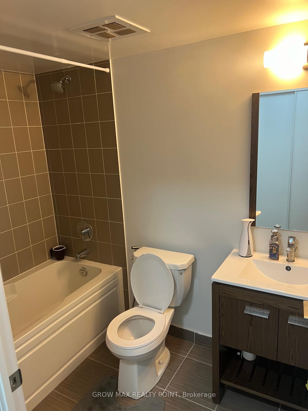 Photo 15 of Unit 907, 30 Meadowglen Place, Scarborough, Woburn — HOMEH